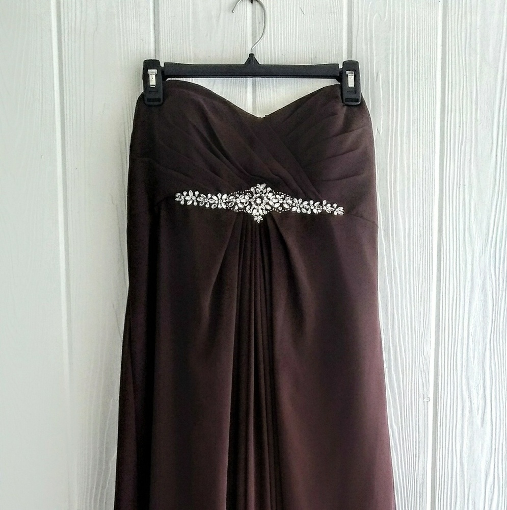 Dress - Picture 2 of 4